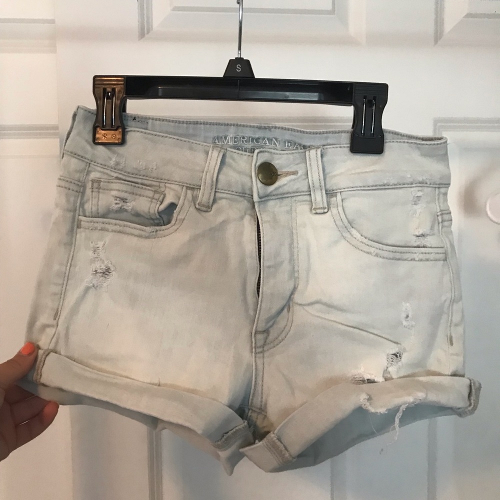 American Eagle, light wash, High waisted shorts